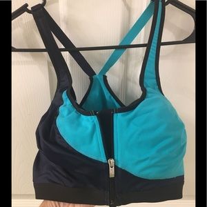 VSX knockout workout top